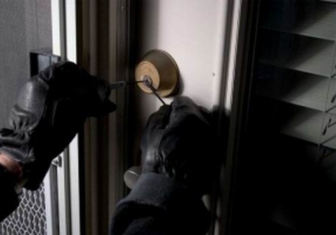 В Лянкяране из офиса кредитной организации украден сейф 