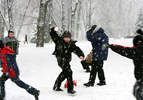 В школах Азербайджана начинаются зимние каникулы