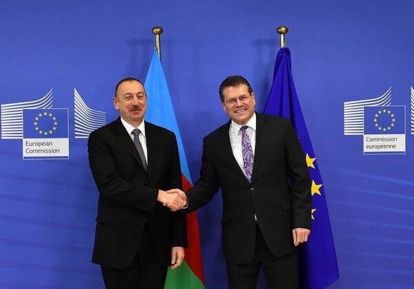 Ильхам Алиев встретился с вице-президентом Еврокомиссии по  вопросам Энергетического союза (Фото)