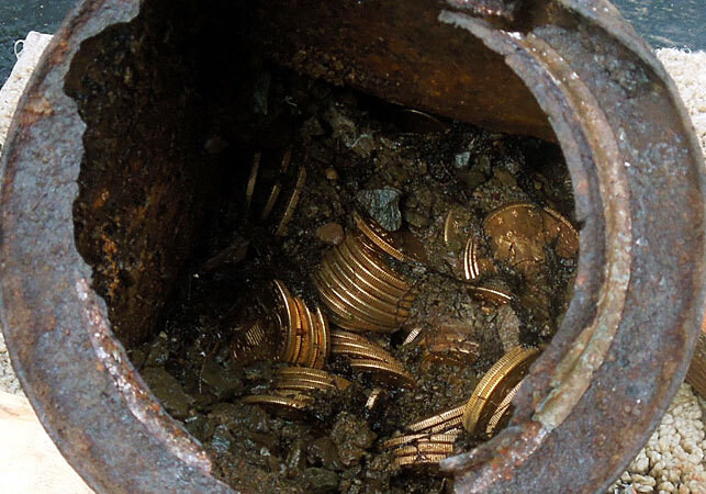 В ФРГ дети нашли клад со слитками и монетами на 250 тыс. евро