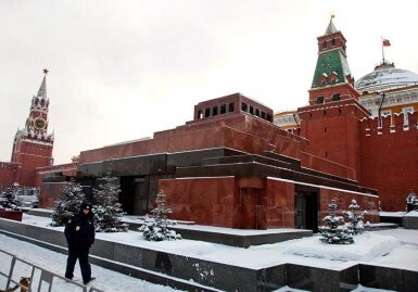 Мавзолей Ленина закрывается 
