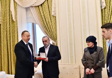 Президент Ильхам Алиев встретился с членами семьи Национального героя Чингиза Гурбанова (Фото)