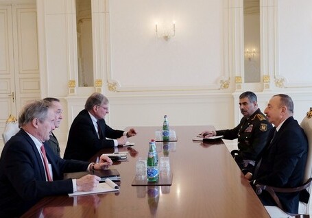 Президент Азербайджана принял начальника генштабов США 