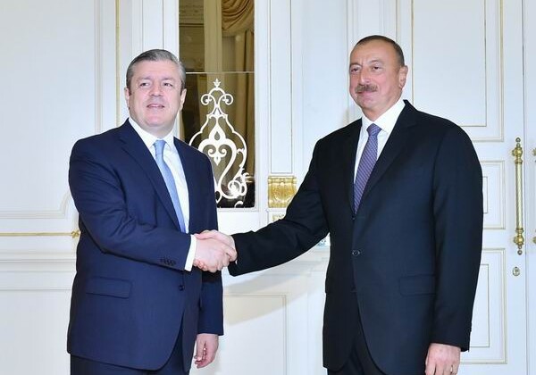 Премьер-министр Грузии позвонил президенту Ильхаму Алиеву