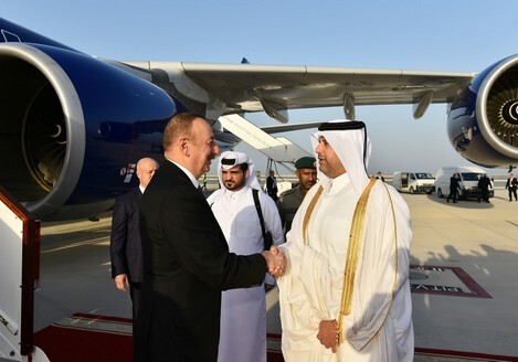 Президент Азербайджана прибыл с официальным визитом в Катар (Фото)