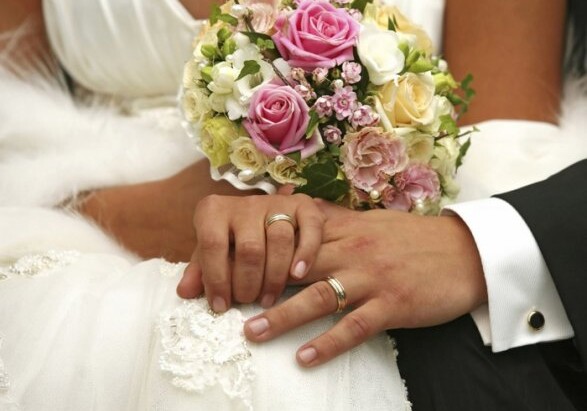 Шесть азербайджанок выходят замуж в Турцию - Ежедневно