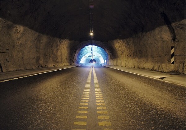 В Тибете откроют самый высокогорный автомобильный тоннель