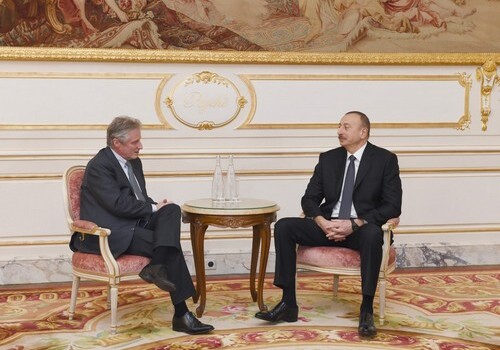 Президент Ильхам Алиев встретился с генеральным вице-президентом Thales International