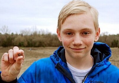 Американский школьник нашел в парке камней крупный алмаз (Фото)