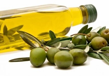 Джоли и Питт продают оливковое масло