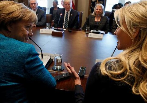 Ангела Меркель пригласила Иванку Трамп на форум «женской двадцатки»