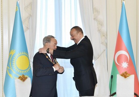 Нурсултан Назарбаев награжден орденом «Гейдар Алиев»