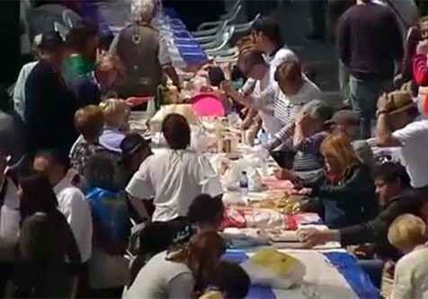 Рекордное застолье: в Испании на обед собралось 11836 человек (Видео)