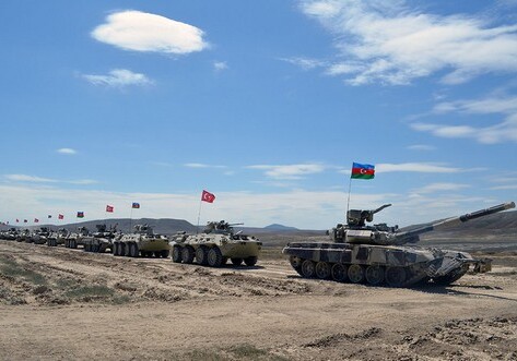Начались совместные учения азербайджанских и турецких военных - Минобороны