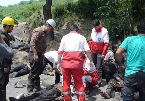 В Иране на шахте прогремел взрыв, под завалами могут находиться 50 человек (Фото)