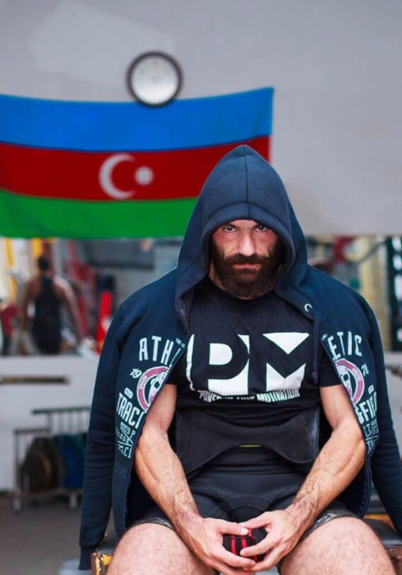 Рамиль Ахмед поднял 1005 кг и покорил Нахчыван (Фото)