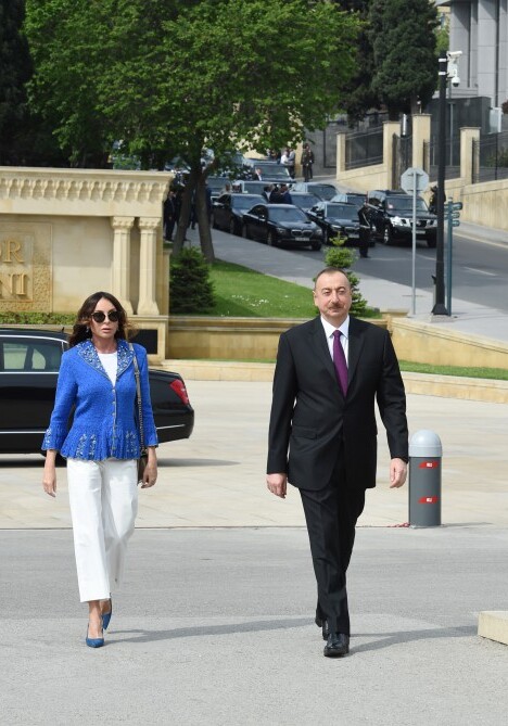 Президент Ильхам Алиев принял участие в проведенной в Баку церемонии по случаю 9 мая – Дня Победы (Фото)
