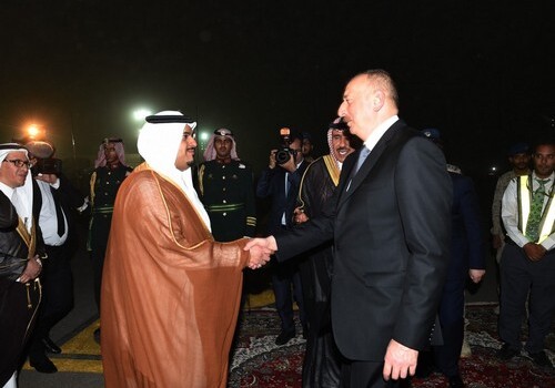 Президент Азербайджана прибыл с визитом в Саудовскую Аравию (Фото)