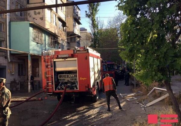 В Баку в жилом здании произошел пожар - погибли два брата (Фото-Подробности)