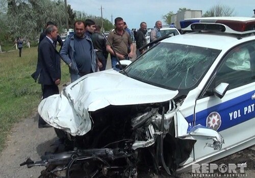 В Баку в ДТП погиб полицейский (Видео)