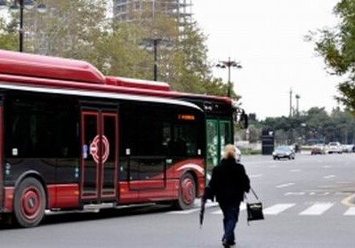 Траектория движения 9 автобусных маршрутов в Баку изменена