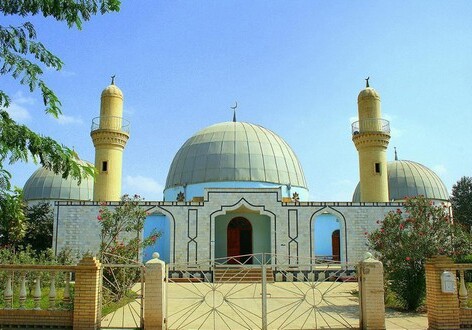 В Азербайджане служитель мечети уволен за нарушение фетвы
