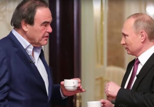 Путин рассказал Стоуну о своих внуках
