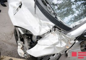Тяжелое ДТП в Гёйчае: перевернулся автомобиль, 2 человека погибли