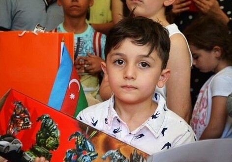 Шахматный вундеркинд: в Баку 5-летний ребенок побил рекорд