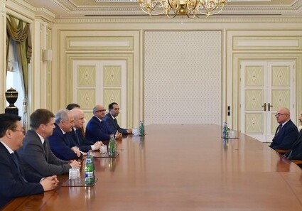 Президент Азербайджана принял руководителей таможенных служб стран СНГ