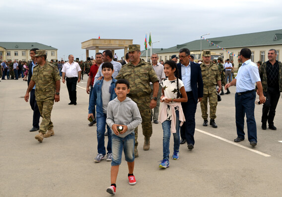 «День открытых дверей» проходит в воинских частях Азербайджана