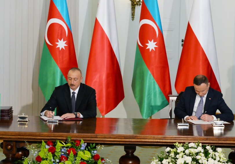 Азербайджан и Польша подписали ряд документов (Фото)