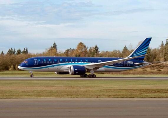 AZAL о причине вынужденной посадки самолета в «Домодедово»