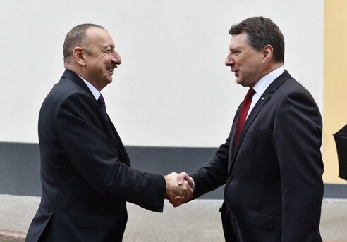 Ильхам Алиев встретился с Раймондсом Вейонисом (Фото-Обновлено)