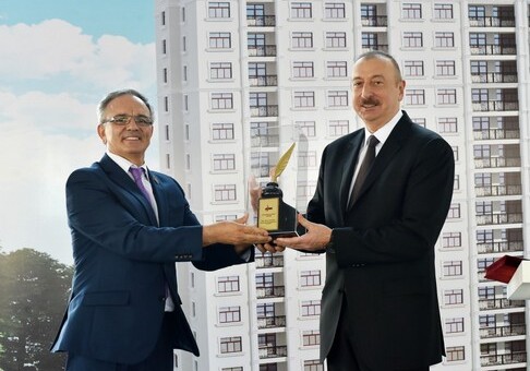 Президенту Азербайджана вручена награда «Друг журналистов» (Фото)