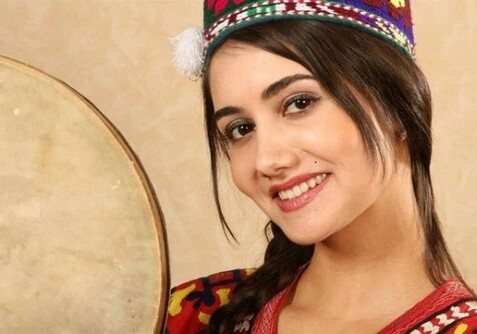 Власти Таджикистана начали борьбу с непристойной женской одеждой