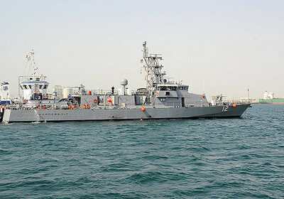Авианосец ВМС США обстрелял иранские корабли