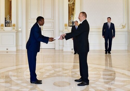 Президент Азербайджана принял посла Буркина-Фасо (Фото)