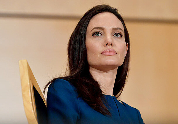 Анджелина Джоли опровергла обвинения в жестоком обращении с детьми на кастинге (Видео)