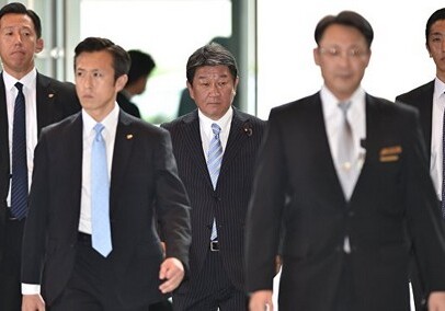 Правительство Японии в полном составе подало в отставку (Обновлено)