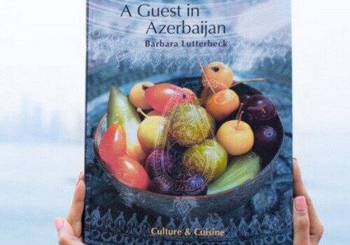 Книга Барбары Лютербек «A guest in Azerbaijan» покорила Германию 