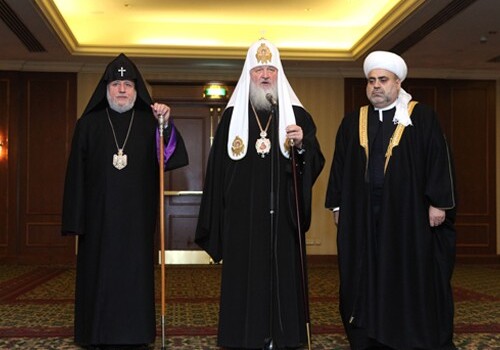 Планируются встреча духовных лидеров Азербайджана, Армении и России по Карабаху