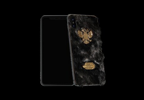 В России представлена коллекция iPhone 8 в корпусах из вулканической лавы, меха норки и метеоритного камня (Фото)