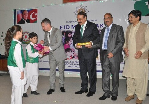 Фонд Гейдара Алиева организовал в Пакистане благотворительное мероприятие по случаю Гурбан байрамы (Фото)