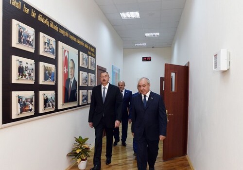 Ильхам Алиев посетил капитально отремонтированную спецшколу №268 (Фото)
