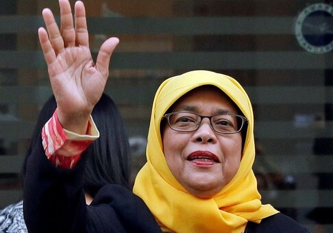 Президентом Сингапура впервые стала женщина