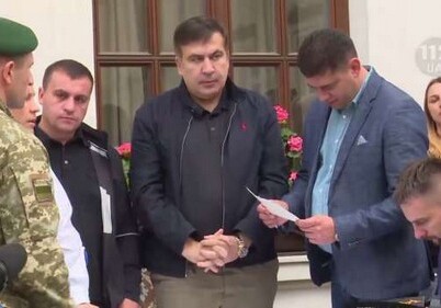 Саакашвили начинает тур по Украине