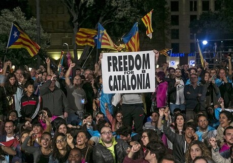 Власти Каталонии объявили о победе на референдуме сторонников независимости