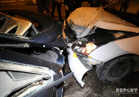 Цепная авария в Баку: есть пострадавшие (Видео)