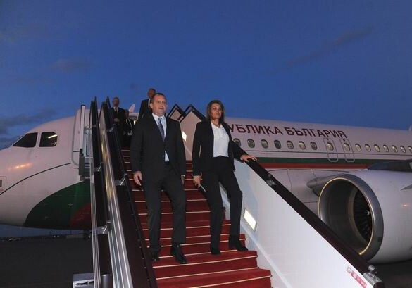 Президент Болгарии прибыл с официальным визитом в Азербайджан (Фото)